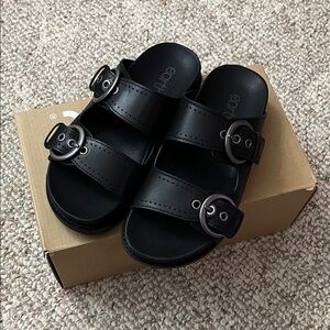 Earth Women’s Francii Sandals